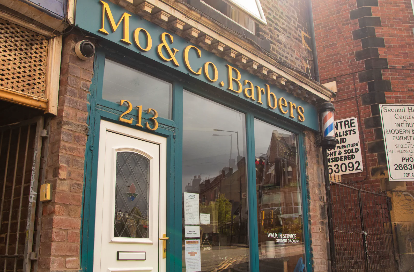 MO & CO.